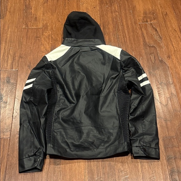 NWT! Medium Black and White Hooded Men's Jacket - Picture 4 of 9